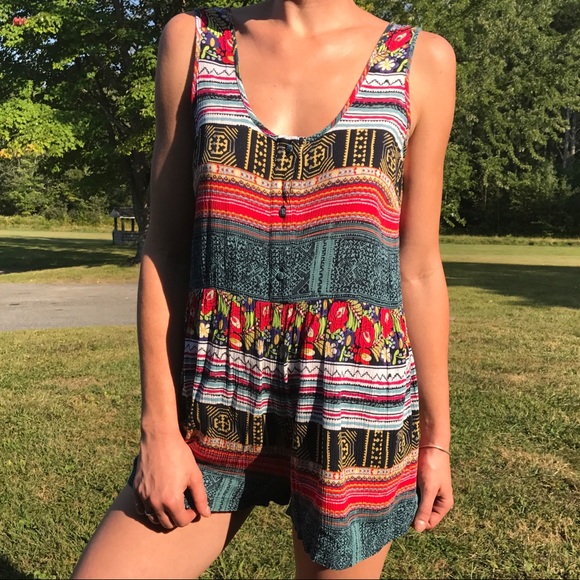 MINKPINK Boho Button-down Romper with pockets - Picture 2 of 3